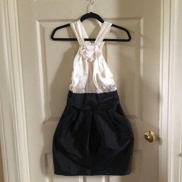 Dress - Picture 1 of 3